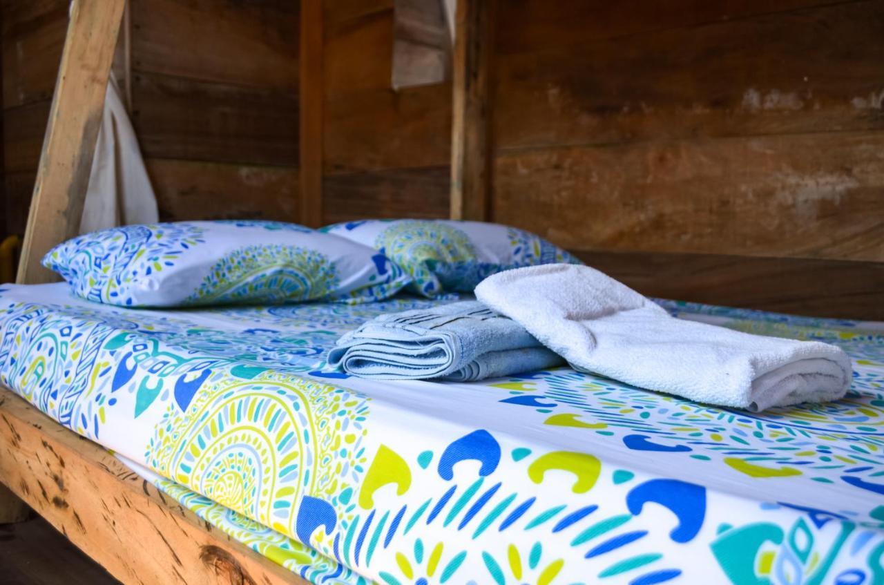 Hostal Velero Relax Guachaca Exterior photo