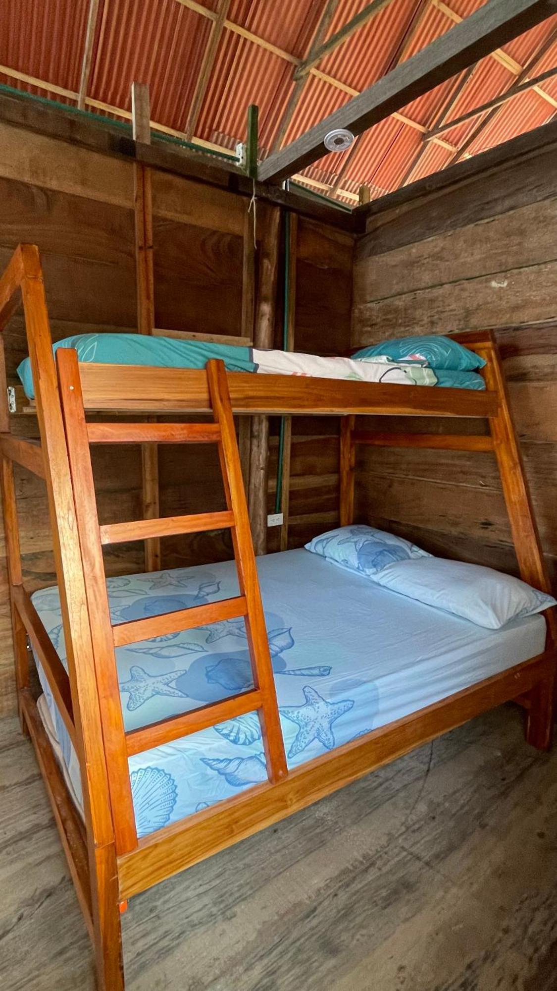 Hostal Velero Relax Guachaca Exterior photo