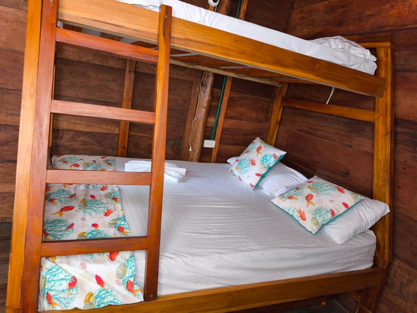 Hostal Velero Relax Guachaca Exterior photo